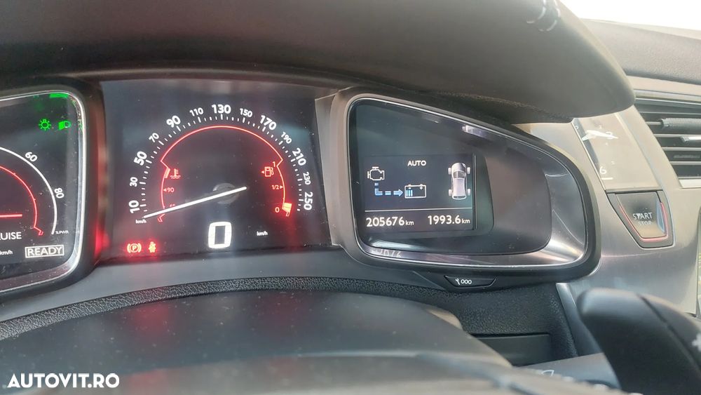 Citroën DS5 Hybrid4 EGS6 Business - 16