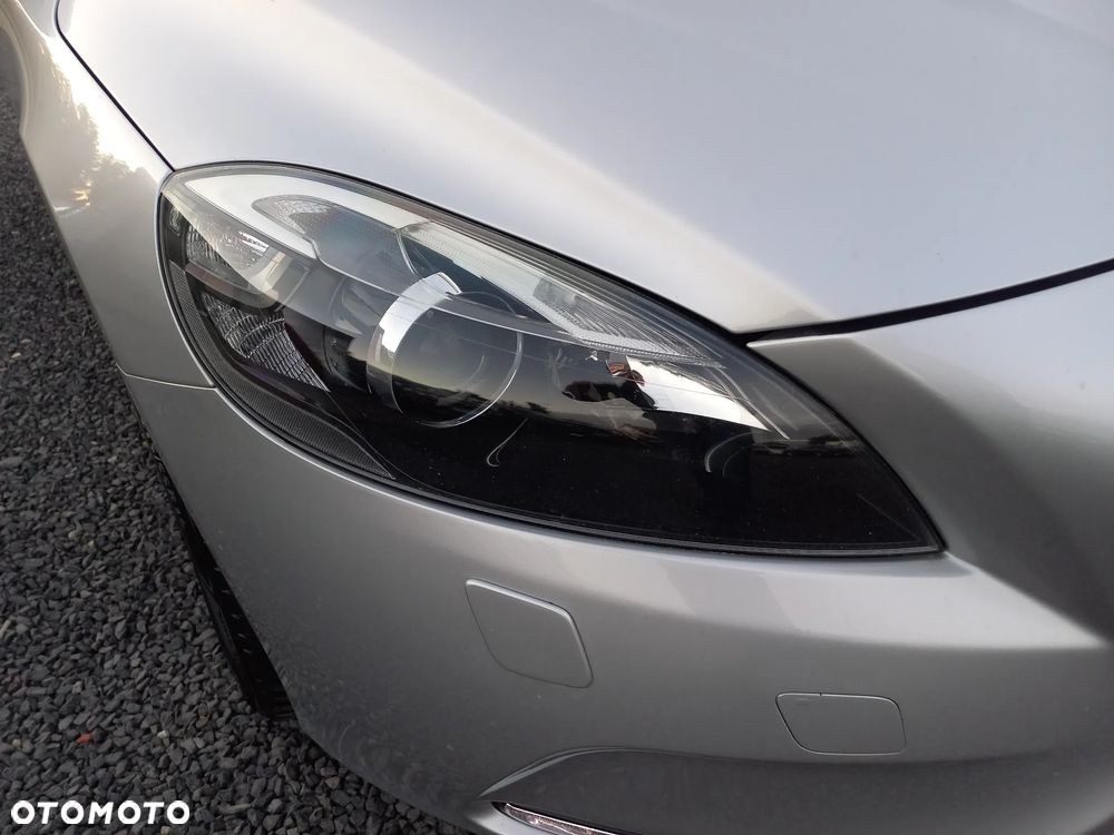Volvo V40 D3 Momentum - 13