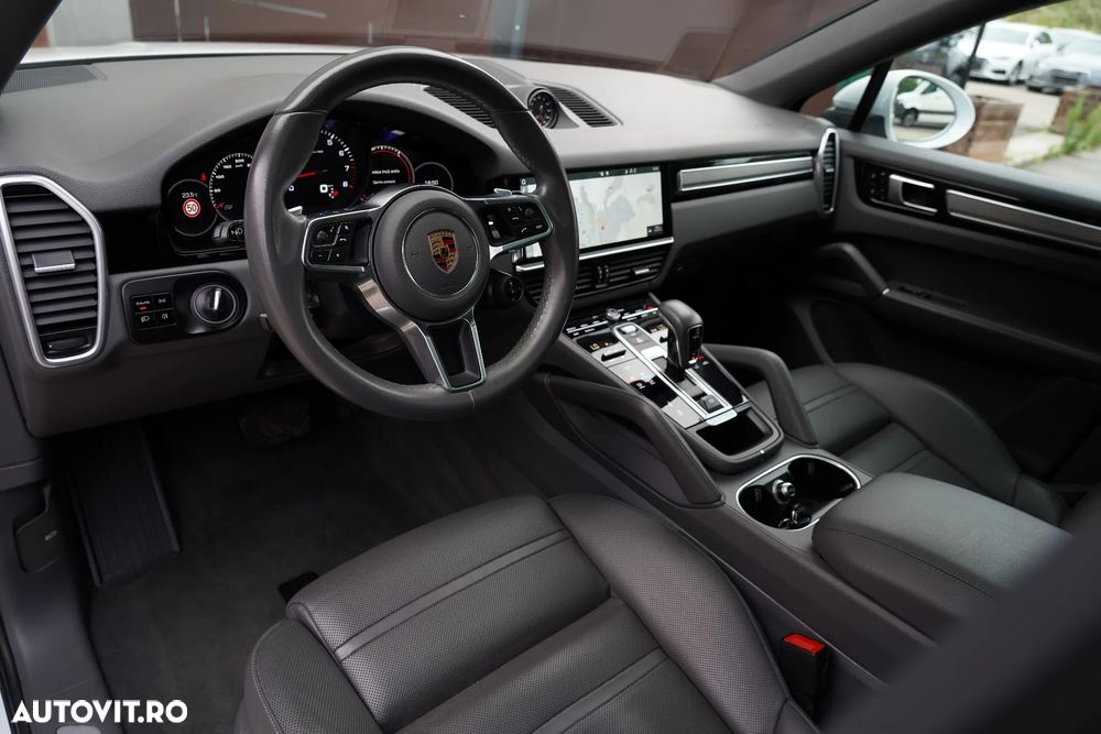 PORSCHE Cayenne Coupe 2020 — imagine 11