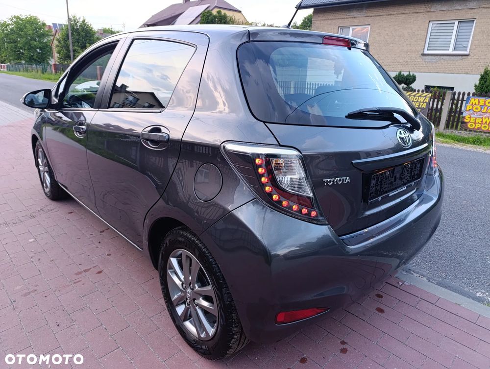 Toyota Yaris 1.33 Dynamic - 24