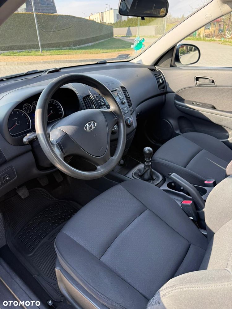 Hyundai i30 i30cw 1.4 blue Comfort - 11