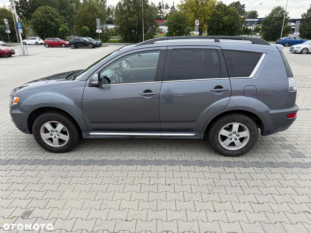 Mitsubishi Outlander - 5
