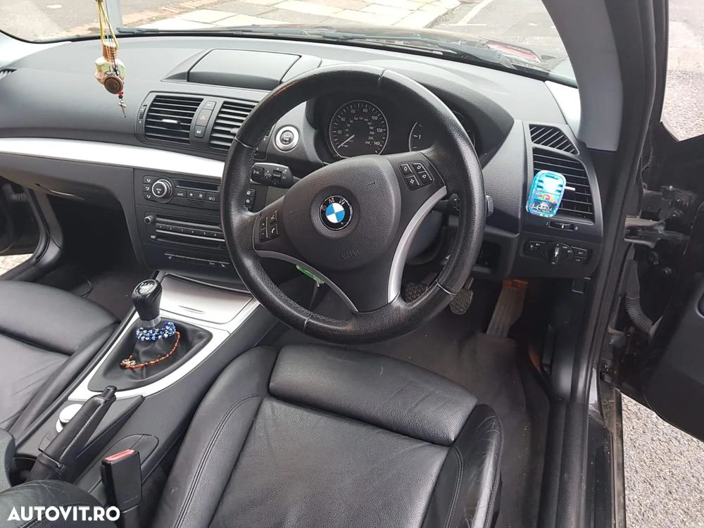 BMW Seria 1 116d Sport Line - 2