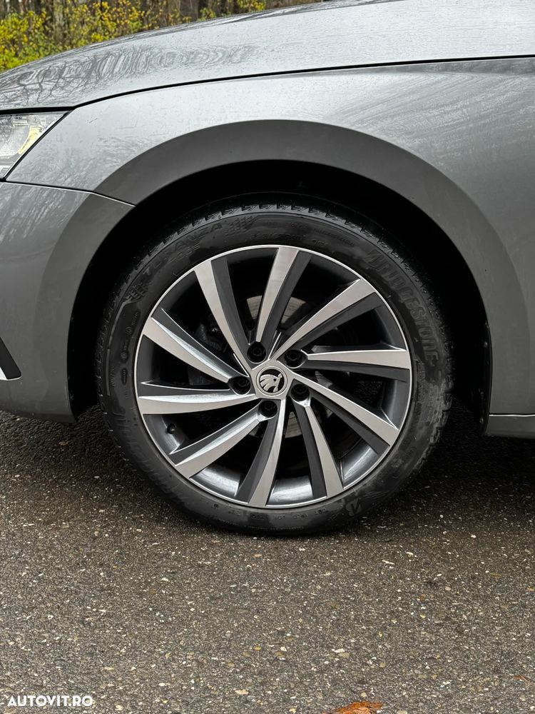 Skoda Octavia 2.0 TDI DSG Premium Edition - 31