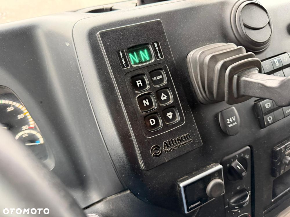 Mercedes-Benz ECONIC 2630 EURO 6 ZOELLER medium x 2 22 m z DE - 6