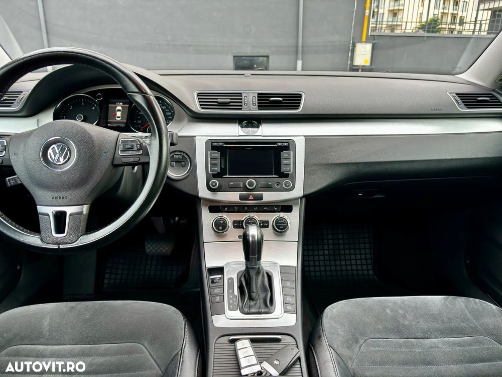 Volkswagen Passat Variant 2.0 TDI BlueMotion Technology DSG Highline - 6