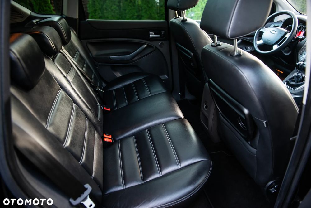 Ford Kuga 2.0 TDCi 4x4 Titanium - 26