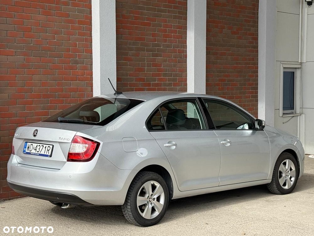 Skoda RAPID - 3