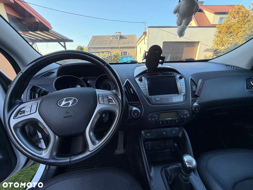 Hyundai ix35 2.0 GDI Premium 2WD - 19