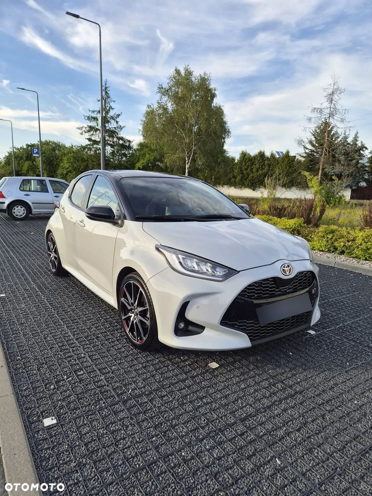 Toyota Yaris - 2