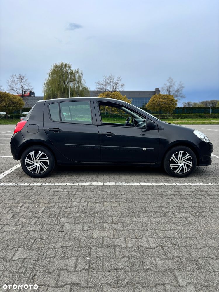 Renault Clio 1.5 dCi 70 Expression - 5