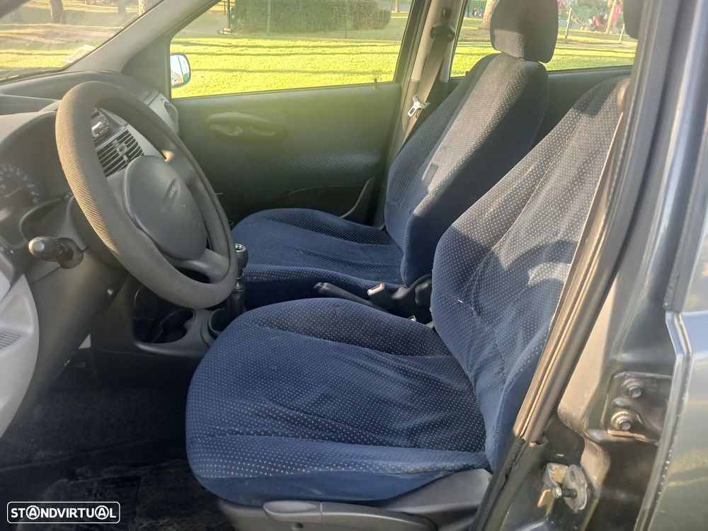 Fiat Punto 1.2 16V ELX - 10