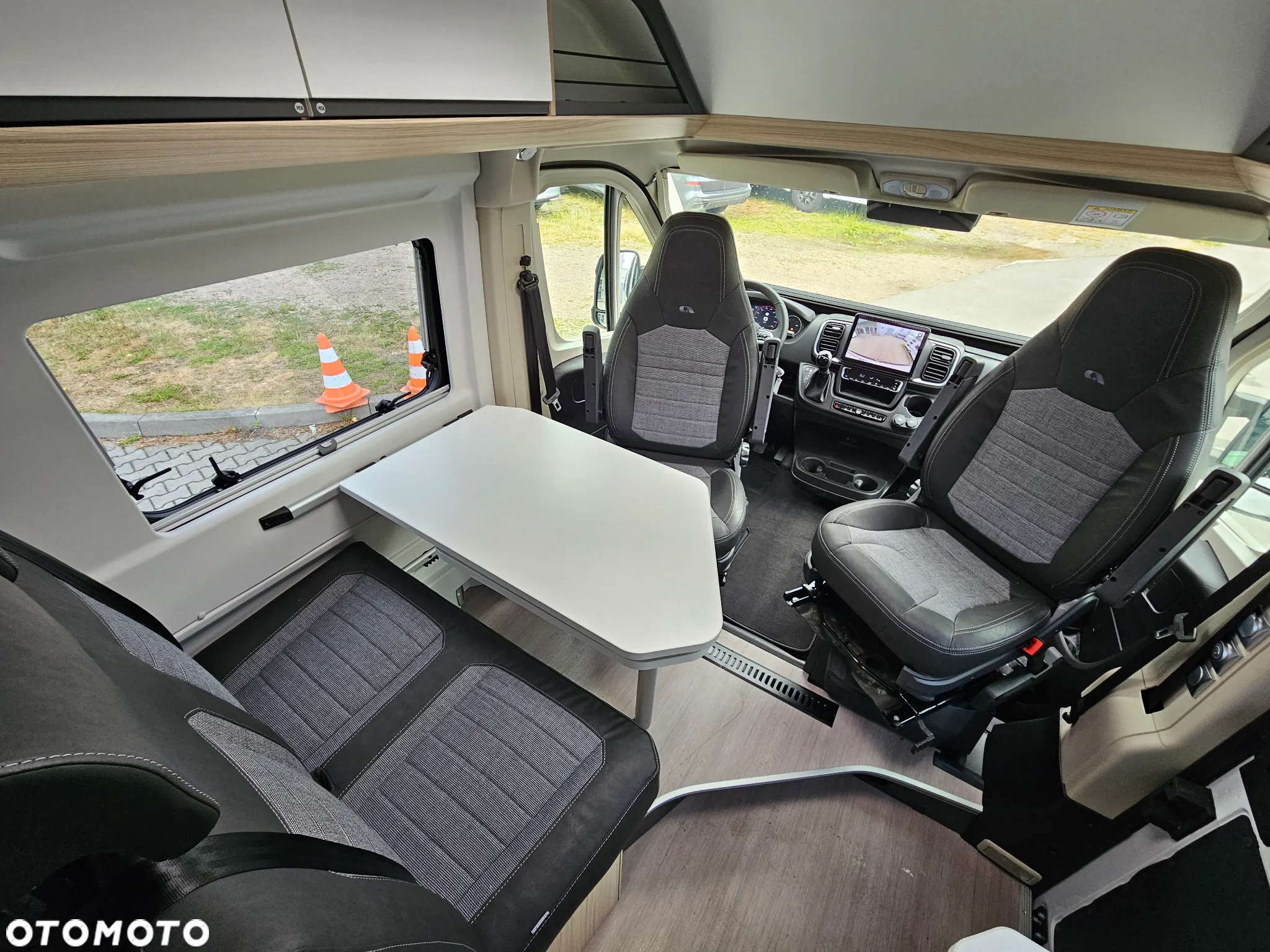 Adria Twin Axess 600SP Family - 8
