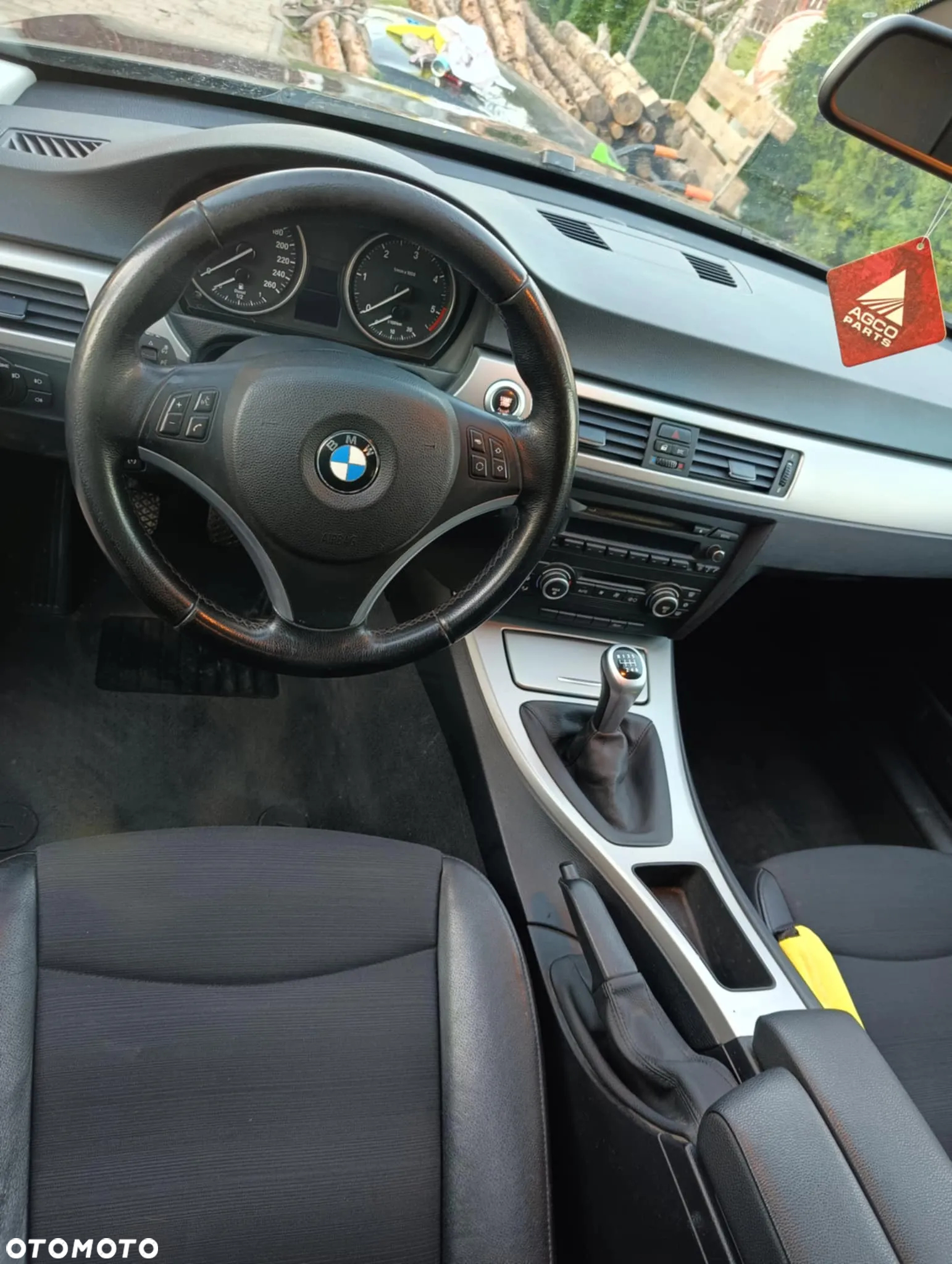 BMW Seria 3 318d DPF Touring - 10