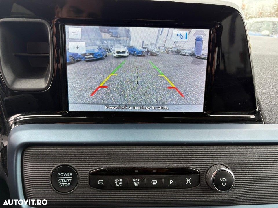 Ford Tourneo Courier - 22