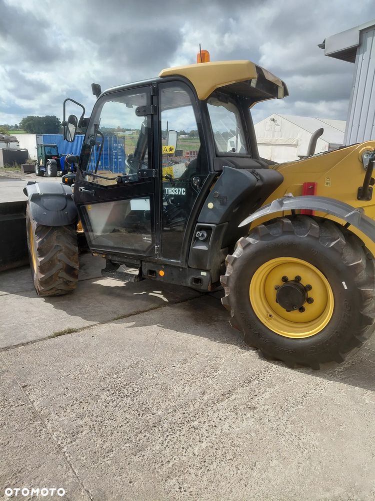 Caterpillar TH337C - 10