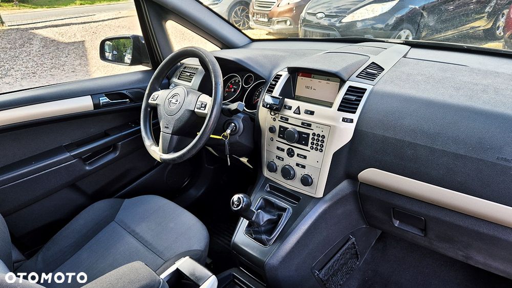Opel Zafira 1.8 Innovation 110 Jahre - 36
