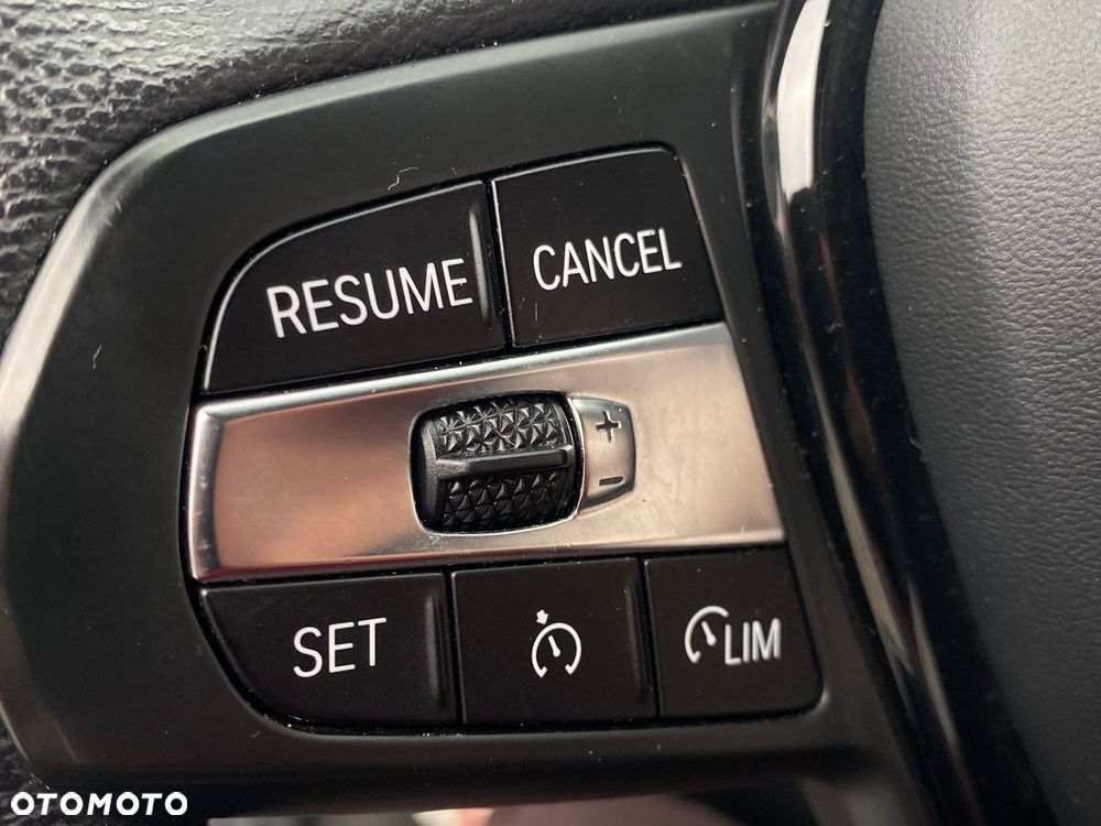 BMW Seria 1 118i - 25