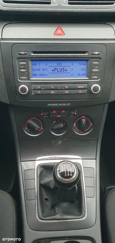 Volkswagen Passat - 15