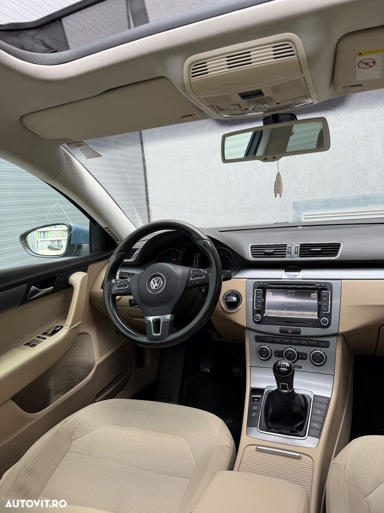 Volkswagen Passat - 18