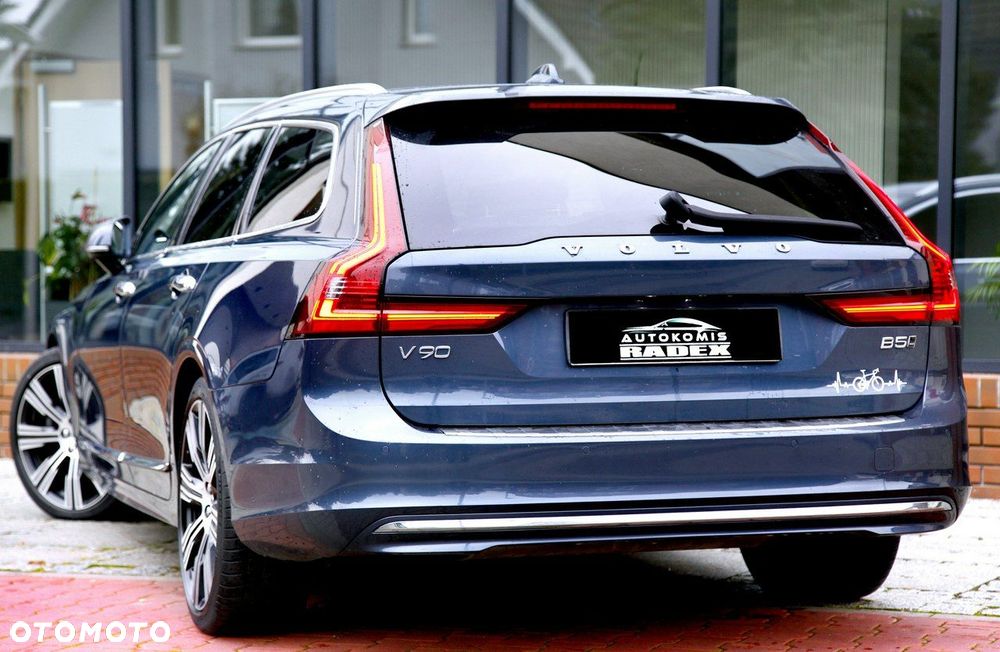 Volvo V90 D5 SCR AWD Momentum Pro - 24