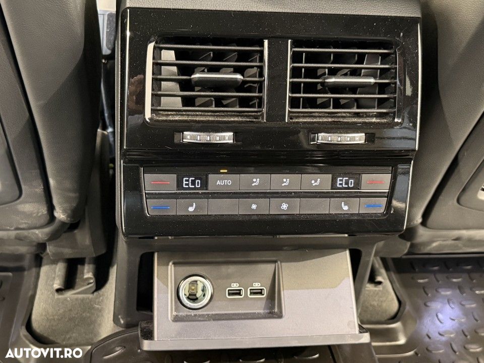 Volkswagen Touareg - 7