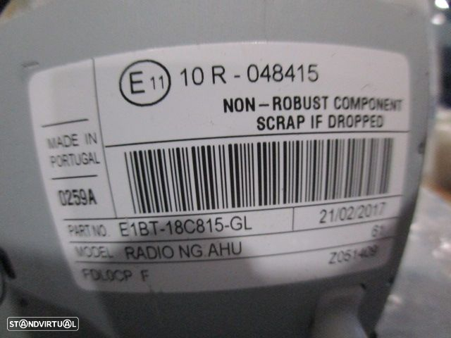 Radios E1BT18C815GL FORD FIESTA 6 2017 1.5TDCI 95CV 5P CINZA ESCURO FOMOCO RADIO NG AHU - 4