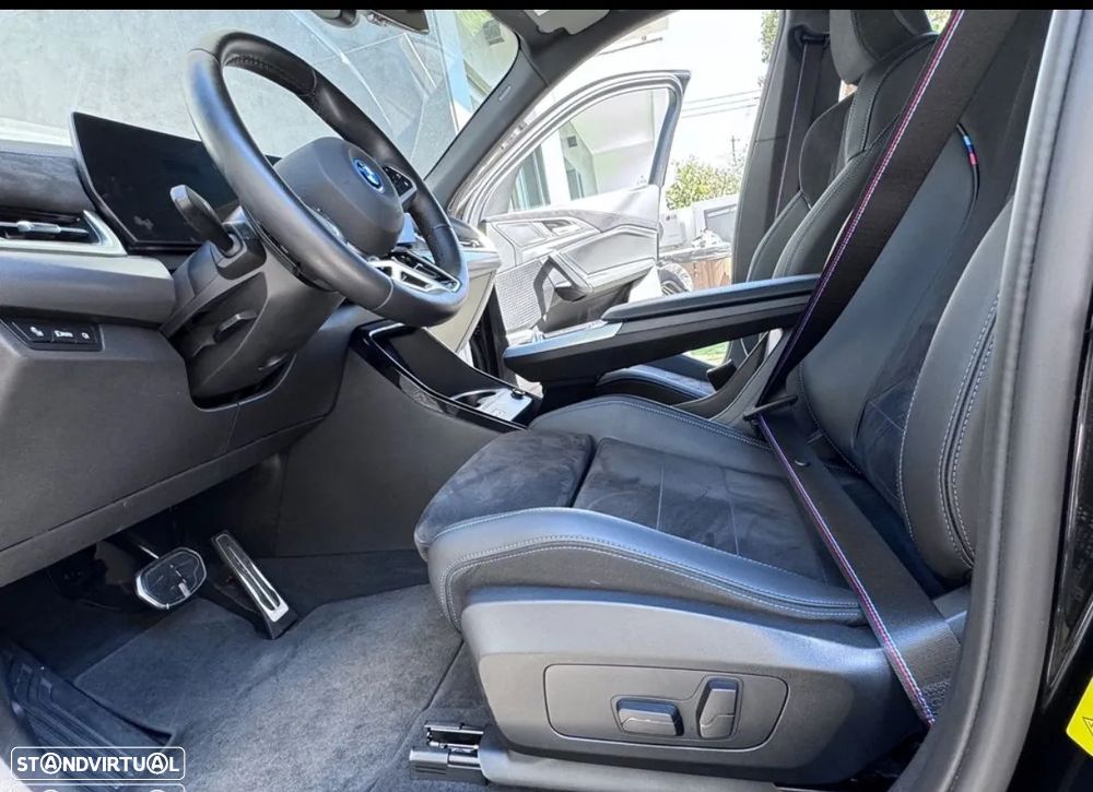BMW iX2 eDrive20 Pack Desportivo M Pro - 23