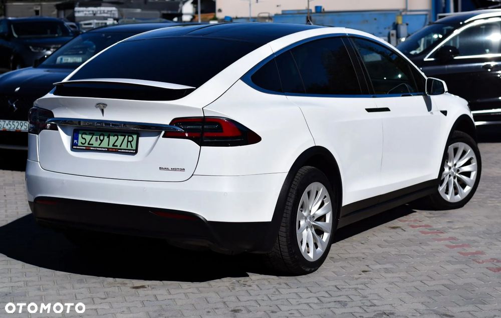 Tesla Model X Performance - 37