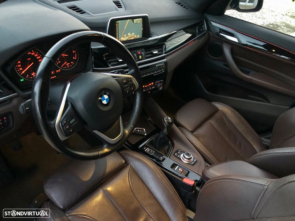 BMW X1 18 d sDrive xLine - 17