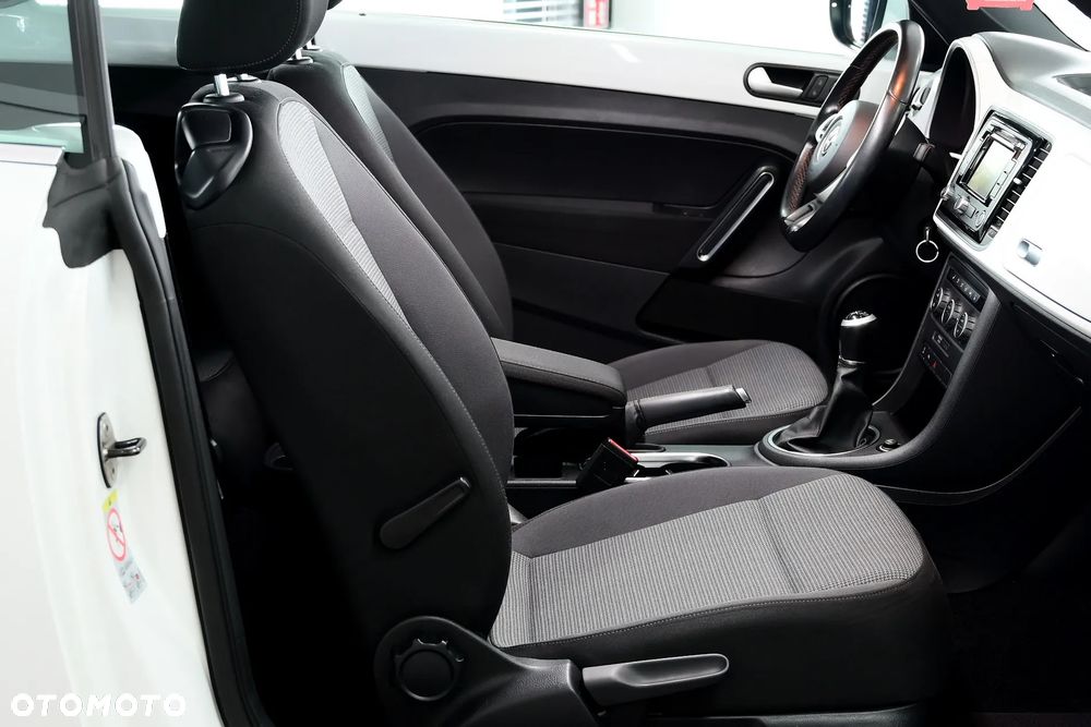 Volkswagen Beetle 1.6 TDI - 22