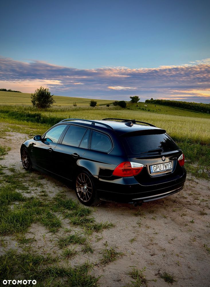 BMW Seria 3 325i - 3