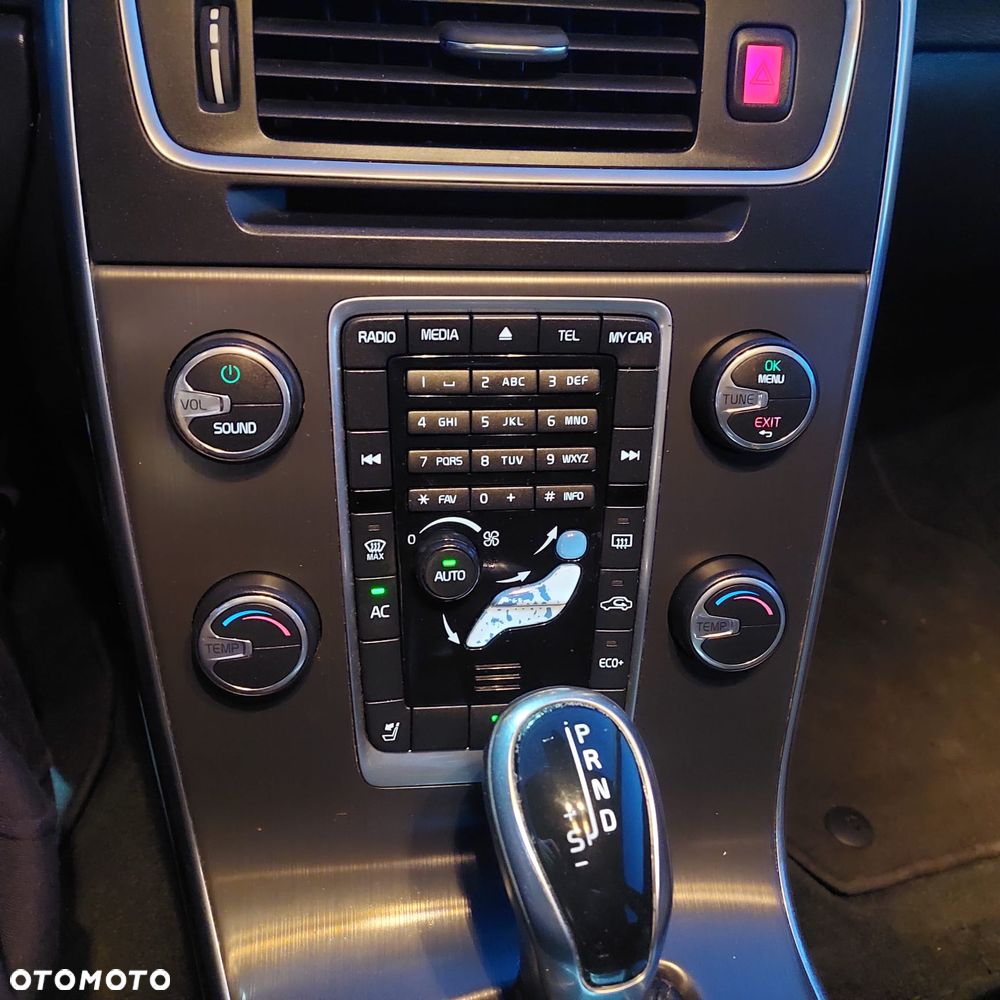 Volvo S60 T5 Geartronic Summum - 18
