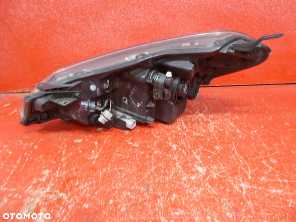 TOYOTA YARIS III LIFT 17- LAMPA PRAWA SOCZEWKA PRZÓD PRZEDNIAPRZÓD PRZEDNIA - 2