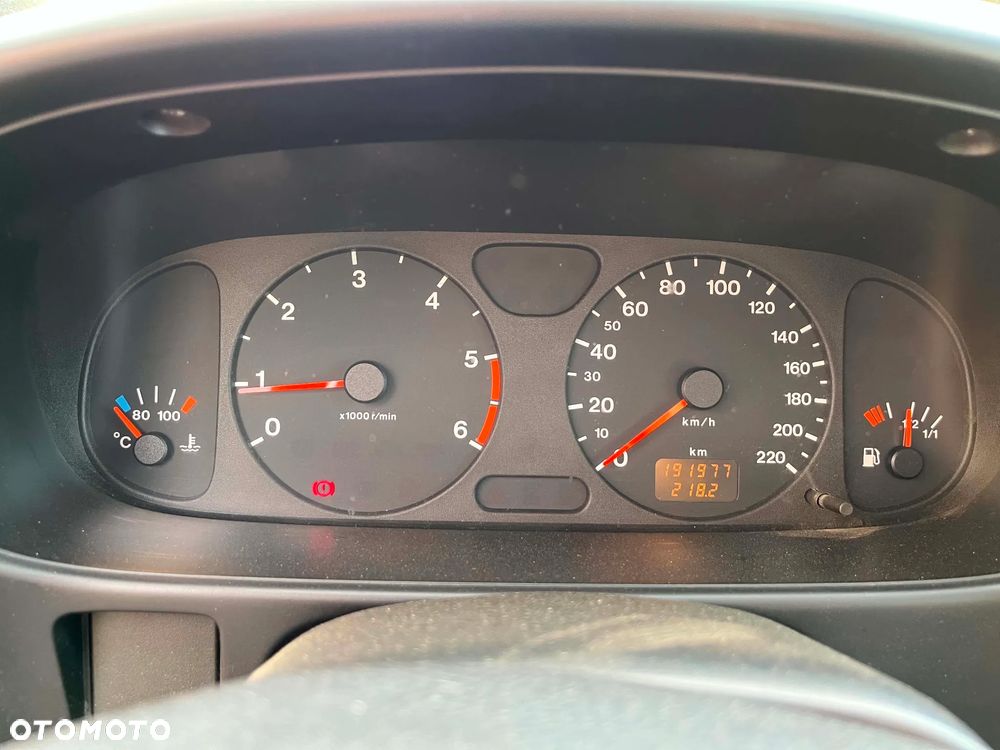 Opel Frontera - 8