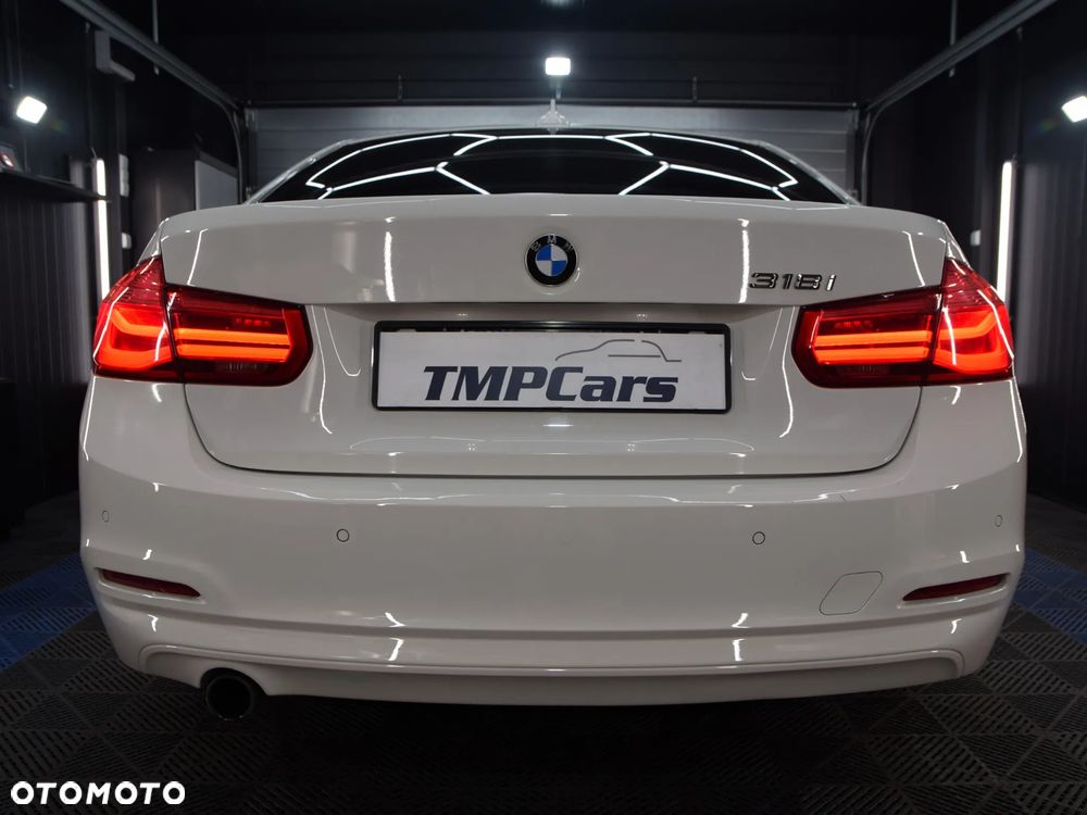 BMW Seria 3 318i - 12