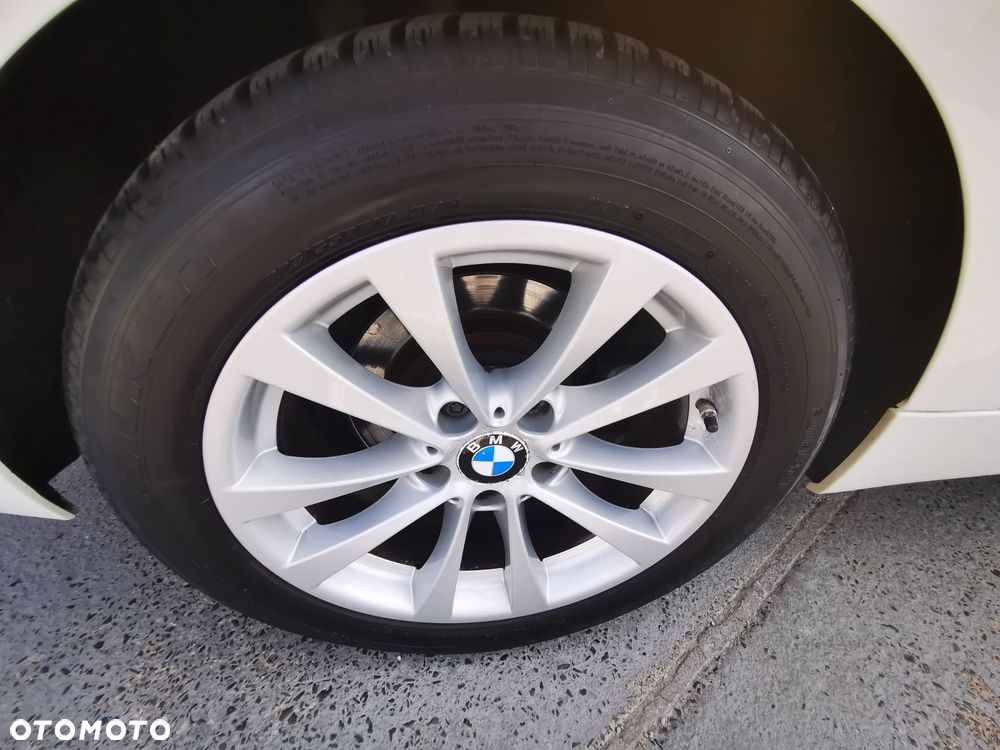 BMW 3GT 320i GPF xDrive Advantage - 31