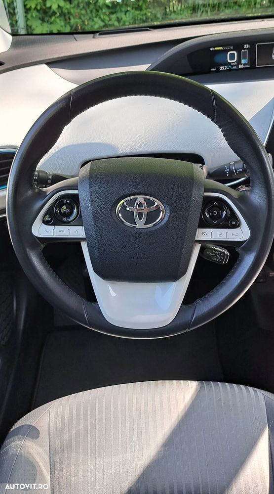 Toyota Prius Hybrid Comfort - 18