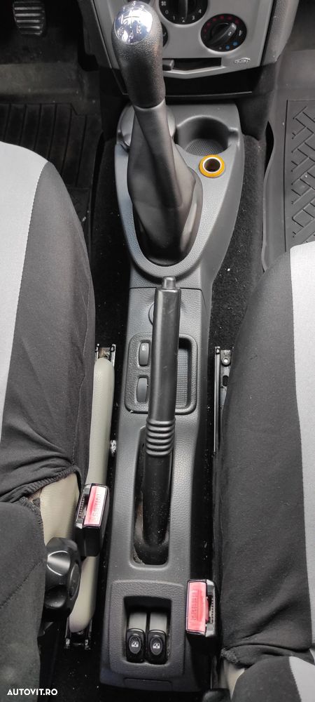 Dacia Logan 1.5 dCi Laureate - 10