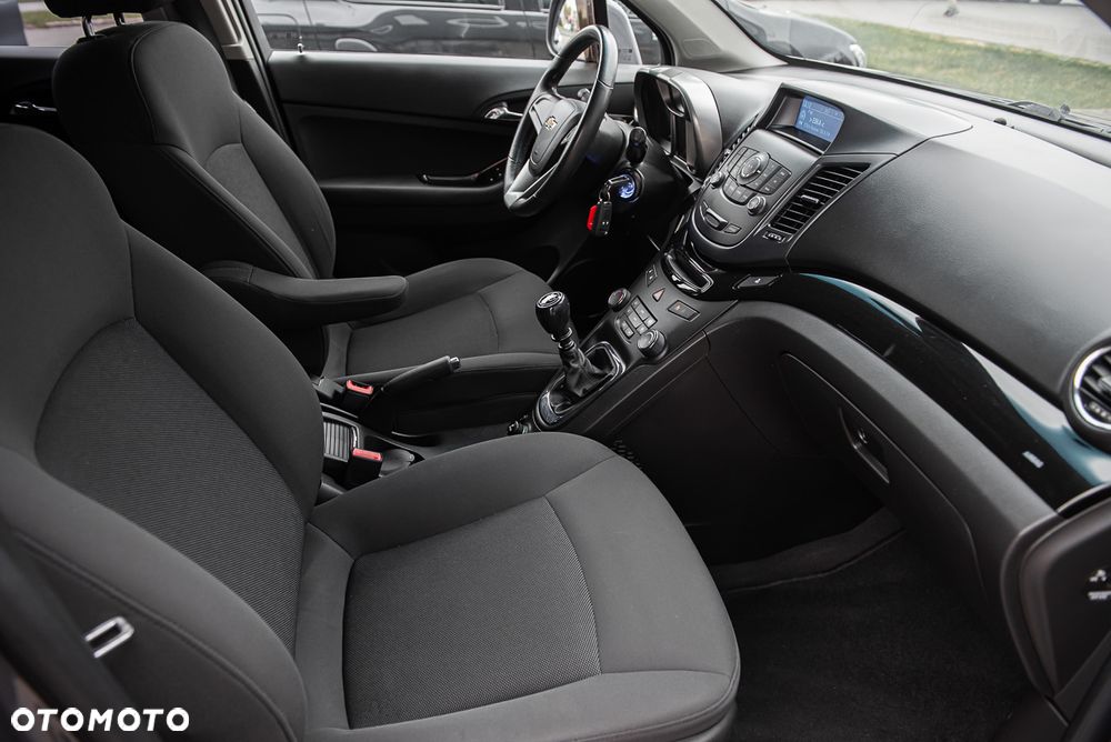 Chevrolet Orlando - 29