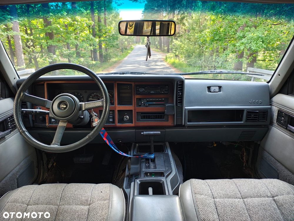 Jeep Cherokee - 6