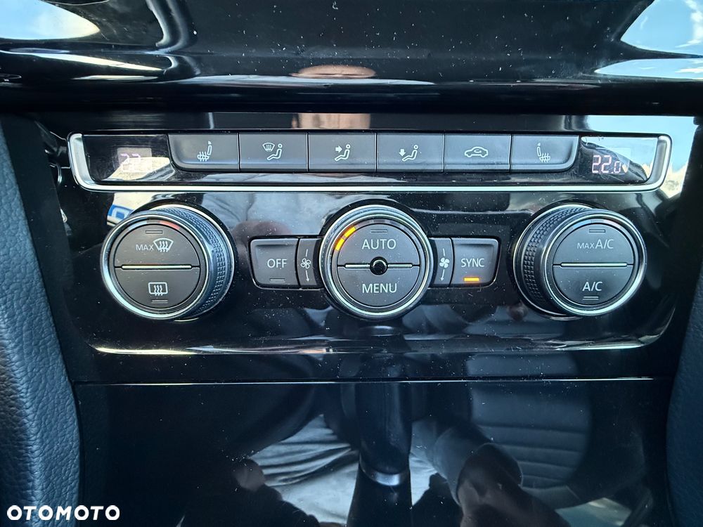 Volkswagen Golf VII 1.6 TDI BMT Highline - 30