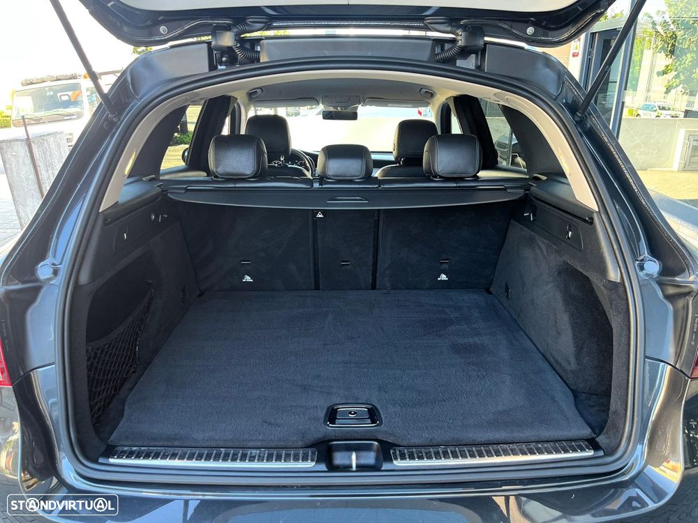 Mercedes-Benz GLC 300 - 33