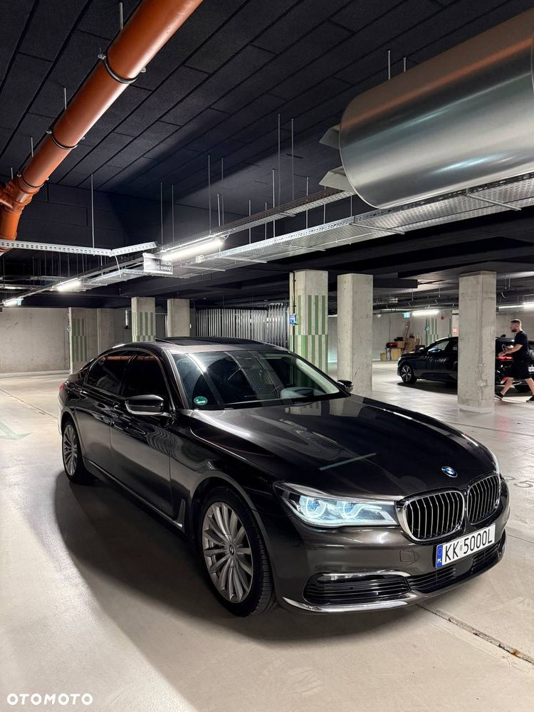 BMW Seria 7 740d xDrive - 11