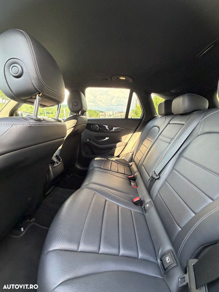 Mercedes-Benz GLC 250 d 4MATIC 9G-TRONIC AMG Line - 40