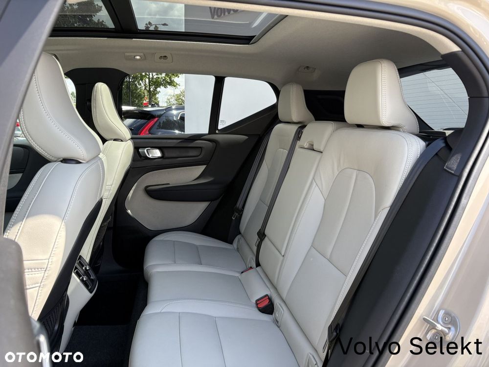 Volvo XC 40 - 22