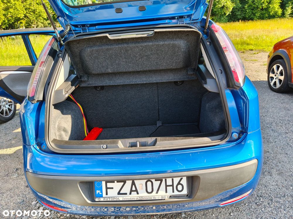 Fiat Punto Evo 1.4 8V Estiva Blue&Me - 19