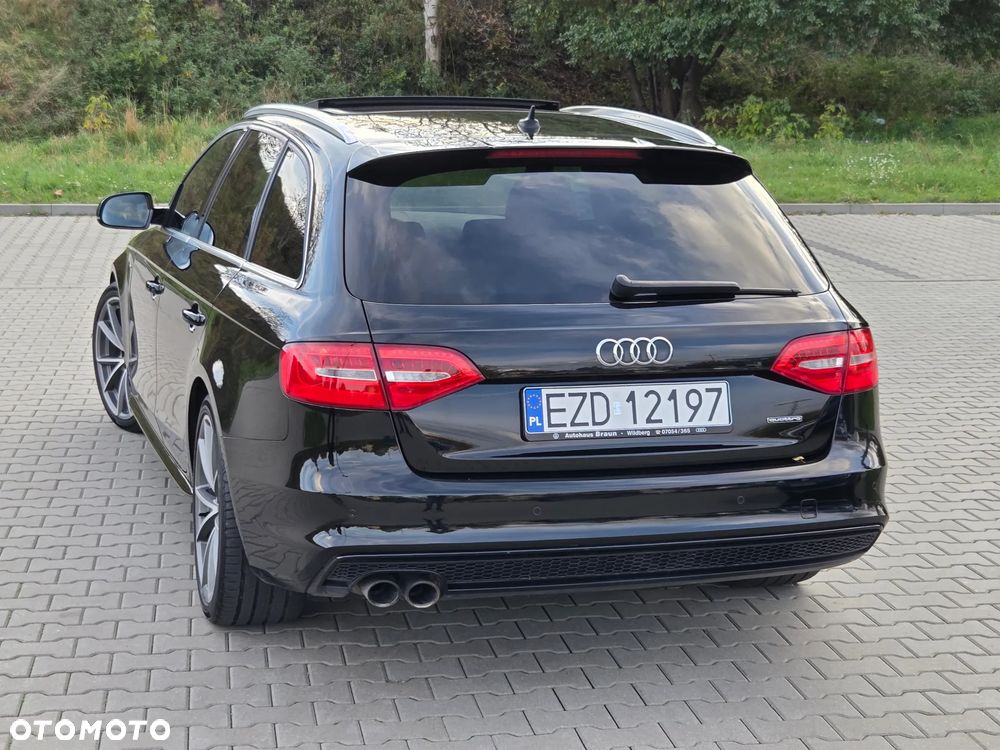Audi A4 Avant 2.0 TDI DPF quattro S tronic S line Sportpaket - 6