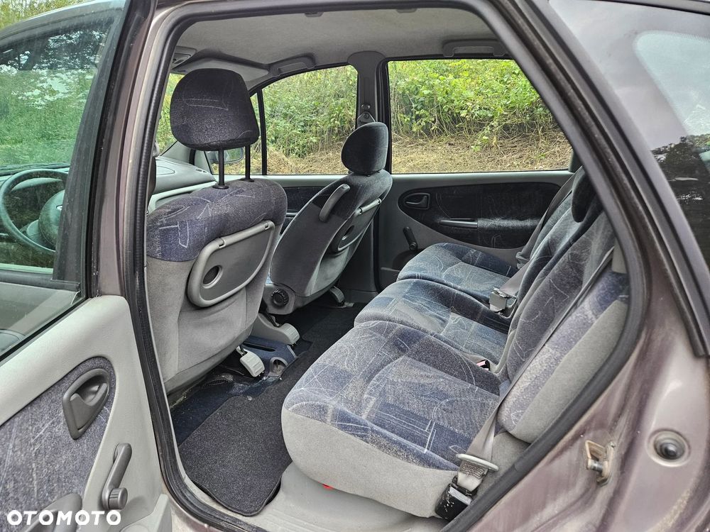 Renault Scenic - 6