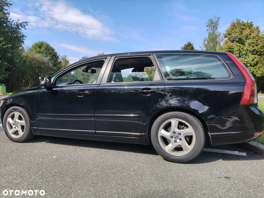 Volvo V50 2011 photo 5